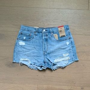 NWT Levi’s 501 Denim Shorts